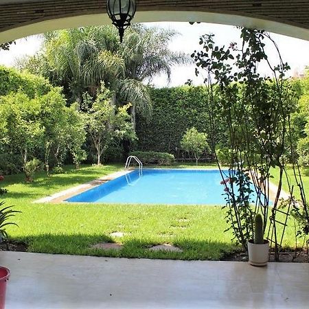 Magnifique villa avec piscine pour famille uniquement Marrakesh Extérieur photo